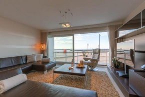Spacious comfortable and modern apartment with sea view